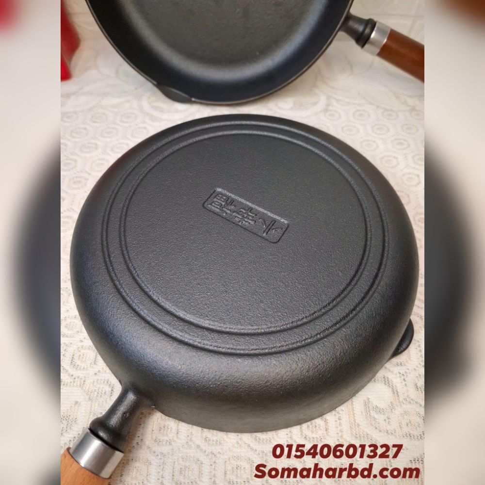 Happiness Cast Iron Frying Pan 22cm. Happiness Cast Iron Frying Pan 22cm.